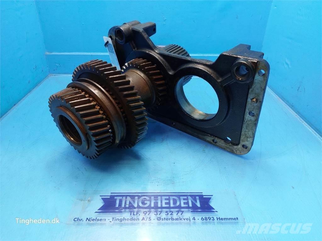 CASE Puma 185 トランスミッション