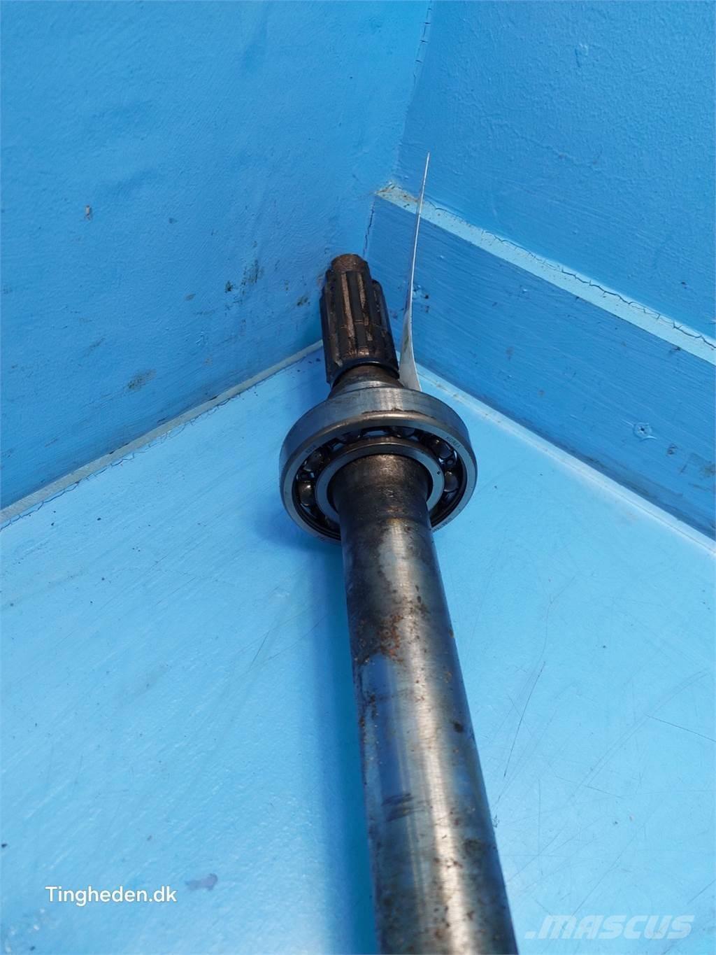 CASE Puma 185 トランスミッション