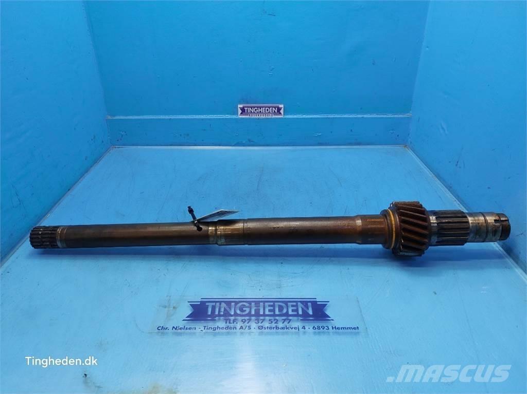 CASE Puma 185 トランスミッション