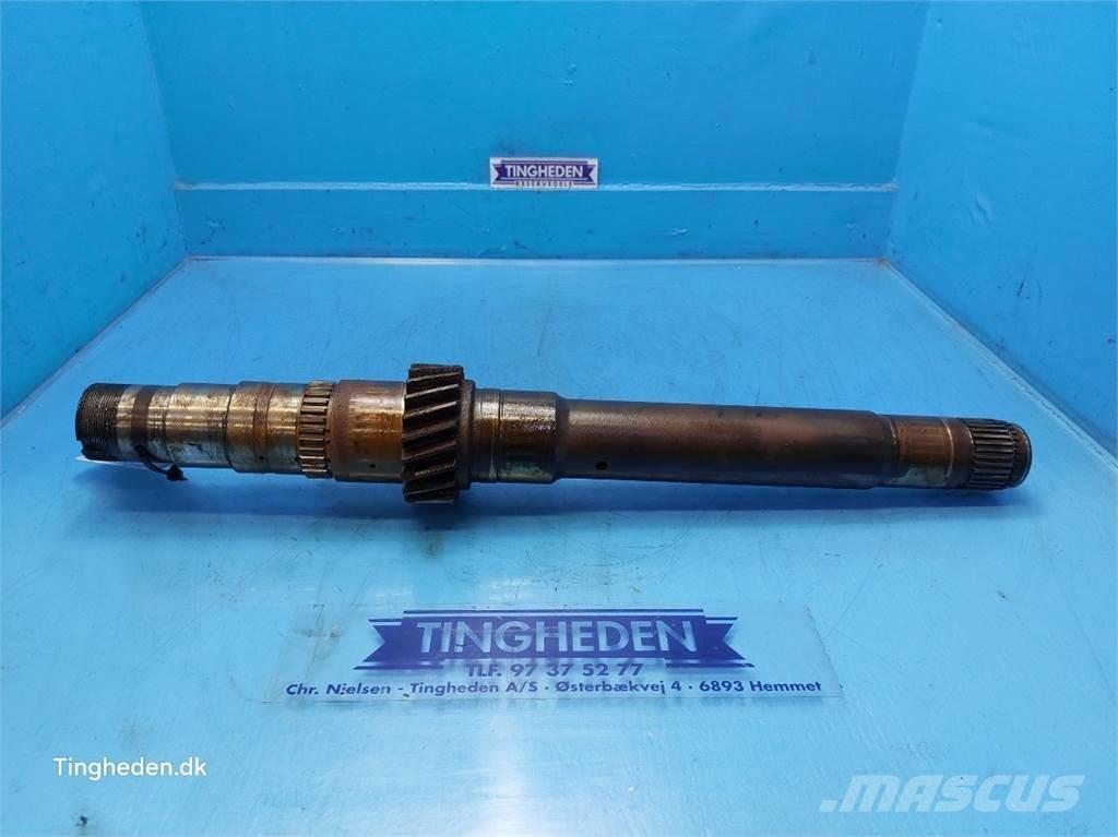 CASE Puma 185 トランスミッション