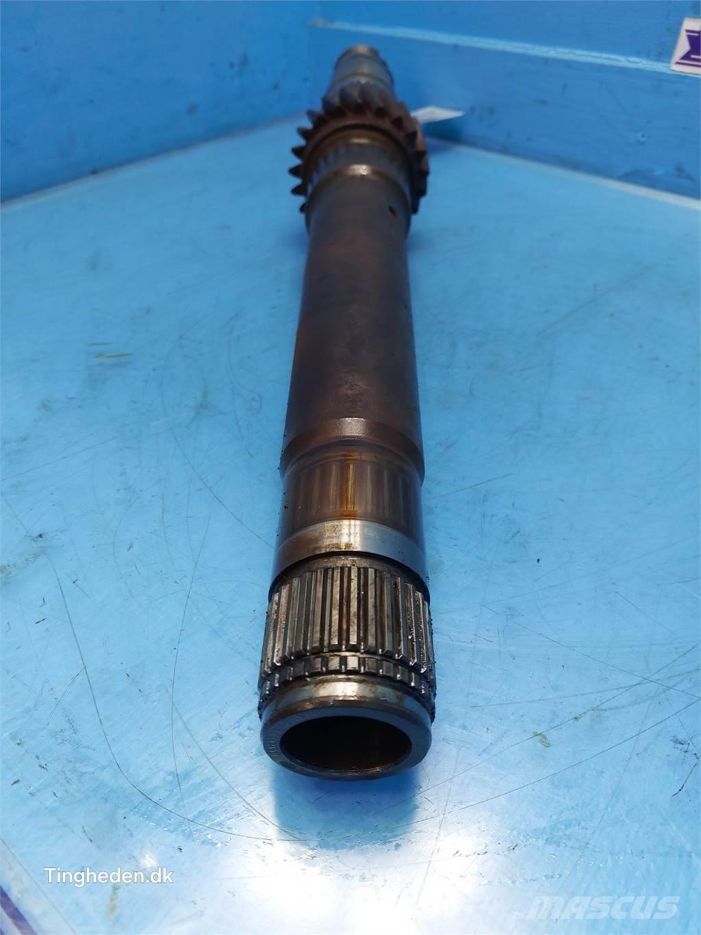 CASE Puma 185 トランスミッション