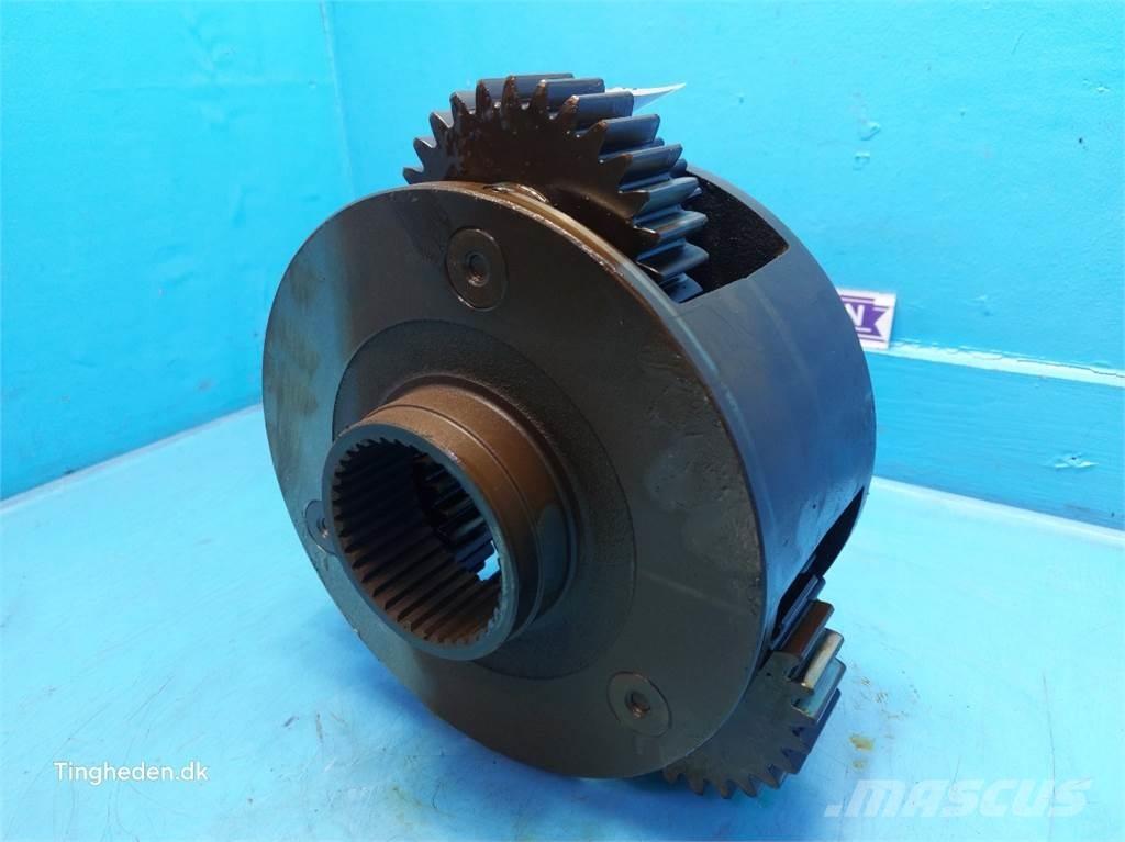 CASE Puma 185 トランスミッション