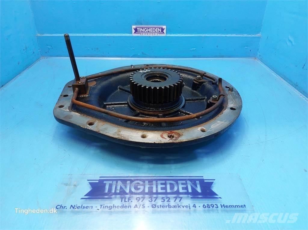 CASE Puma 185 トランスミッション