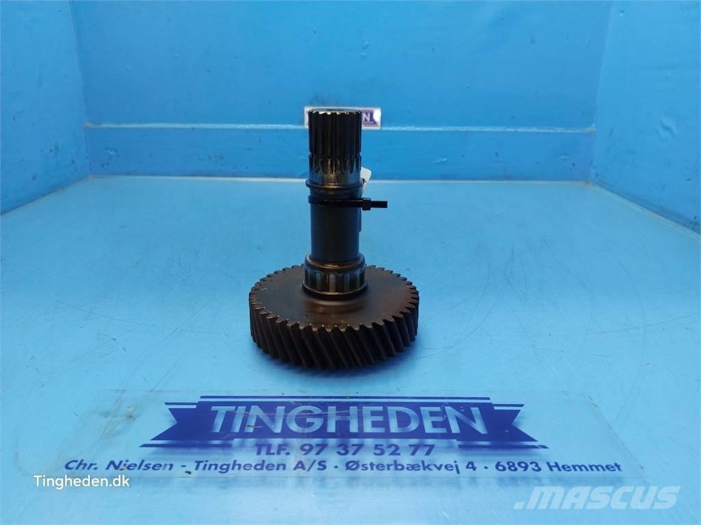 CASE Puma 185 トランスミッション