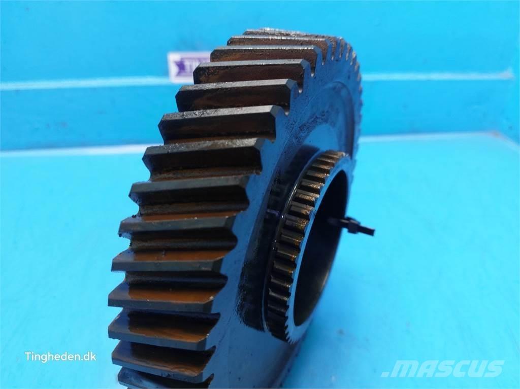 CASE Puma 185 トランスミッション