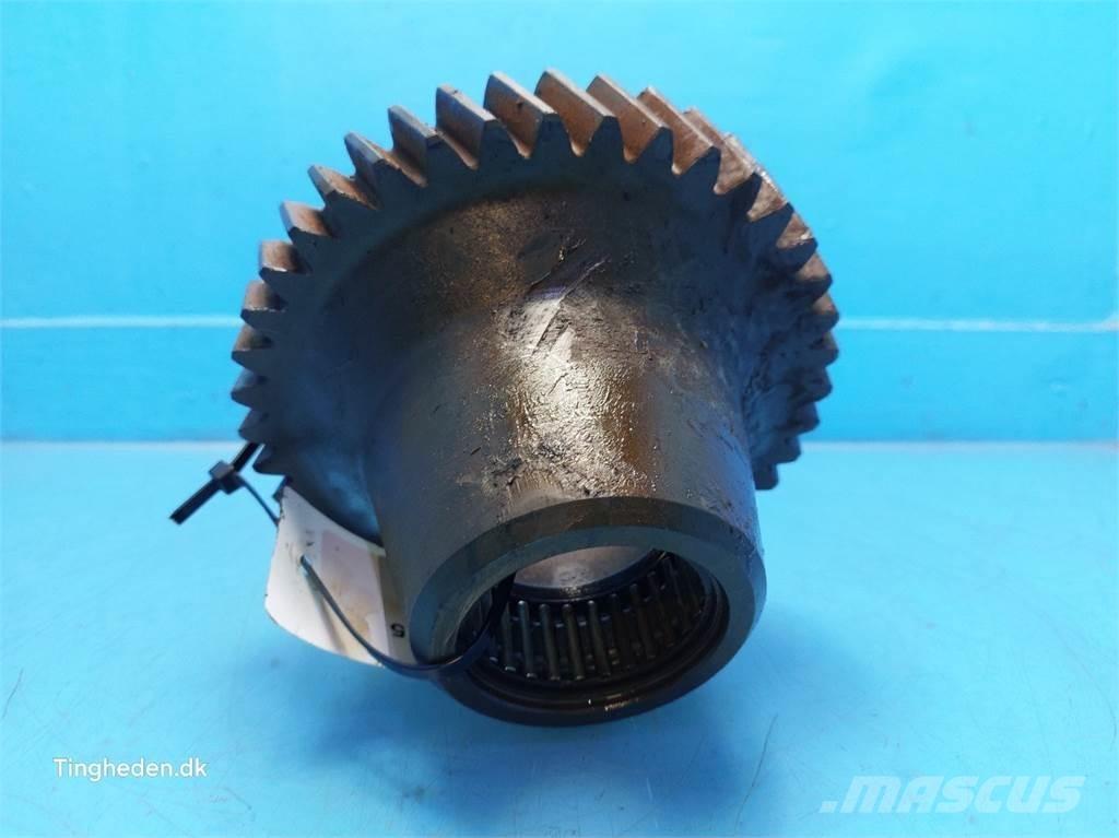 CASE Puma 185 トランスミッション