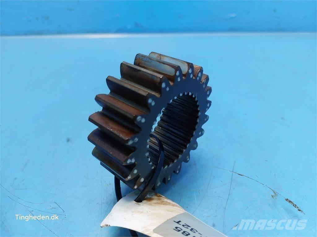 CASE Puma 185 トランスミッション