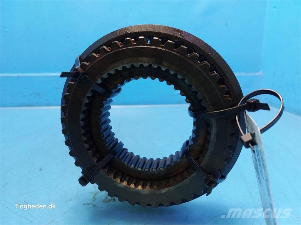 CASE Puma 185 トランスミッション