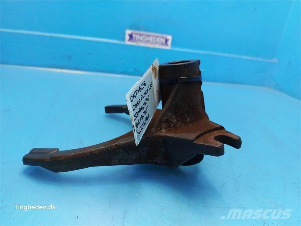 CASE Puma 185 トランスミッション