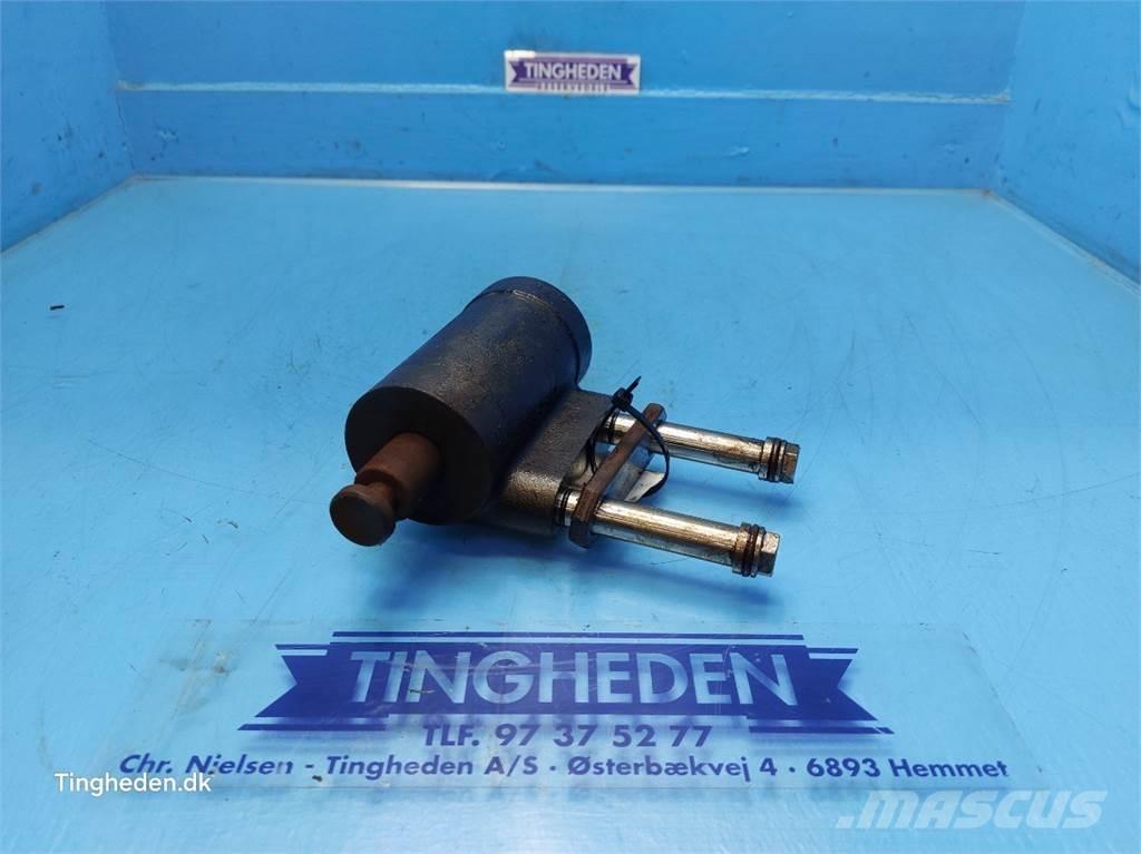 CASE Puma 185 トランスミッション