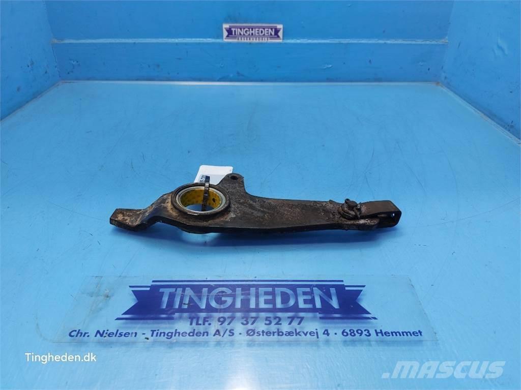 CASE Puma 185 トランスミッション