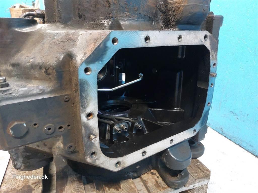 CASE Puma 185 トランスミッション