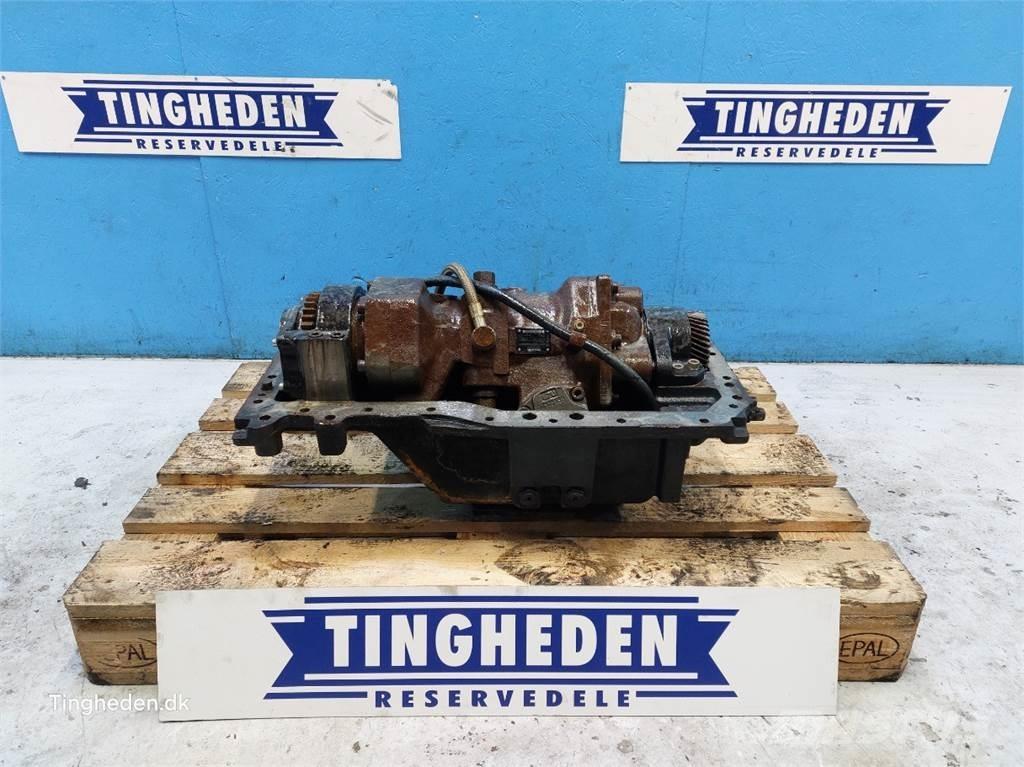 CASE Puma 185 トランスミッション