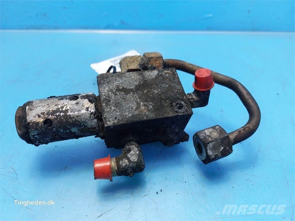 CASE Puma 185 油圧機