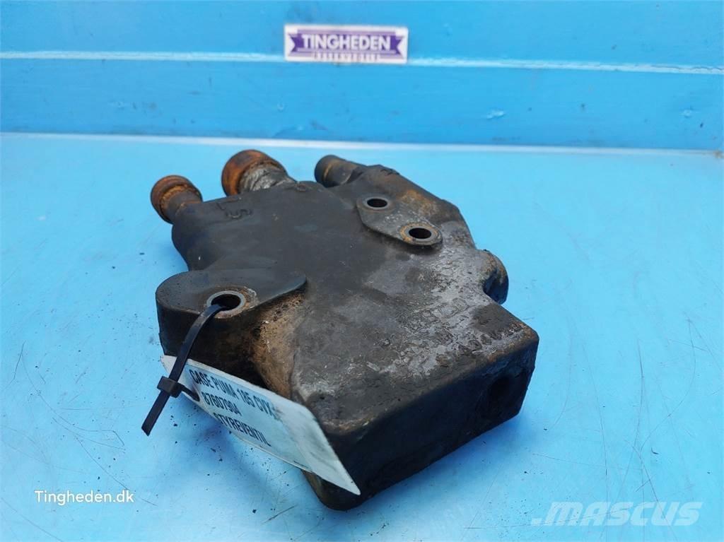 CASE Puma 185 油圧機