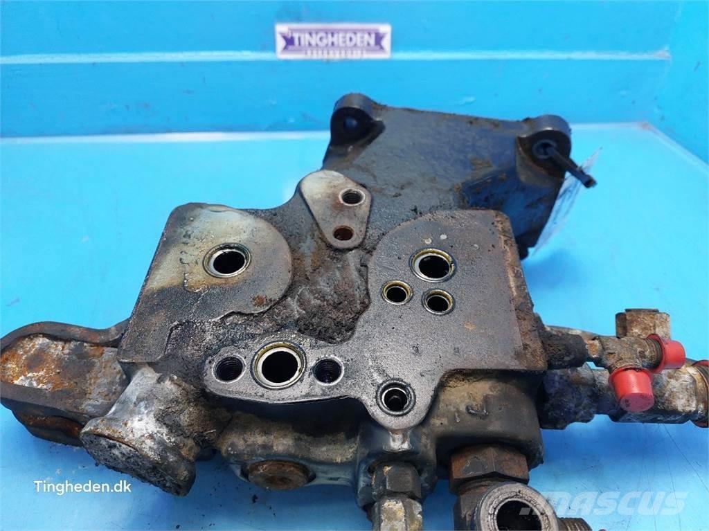 CASE Puma 185 油圧機