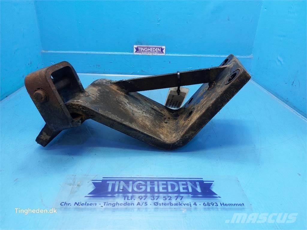 CASE Puma 185 キャビン及び内装