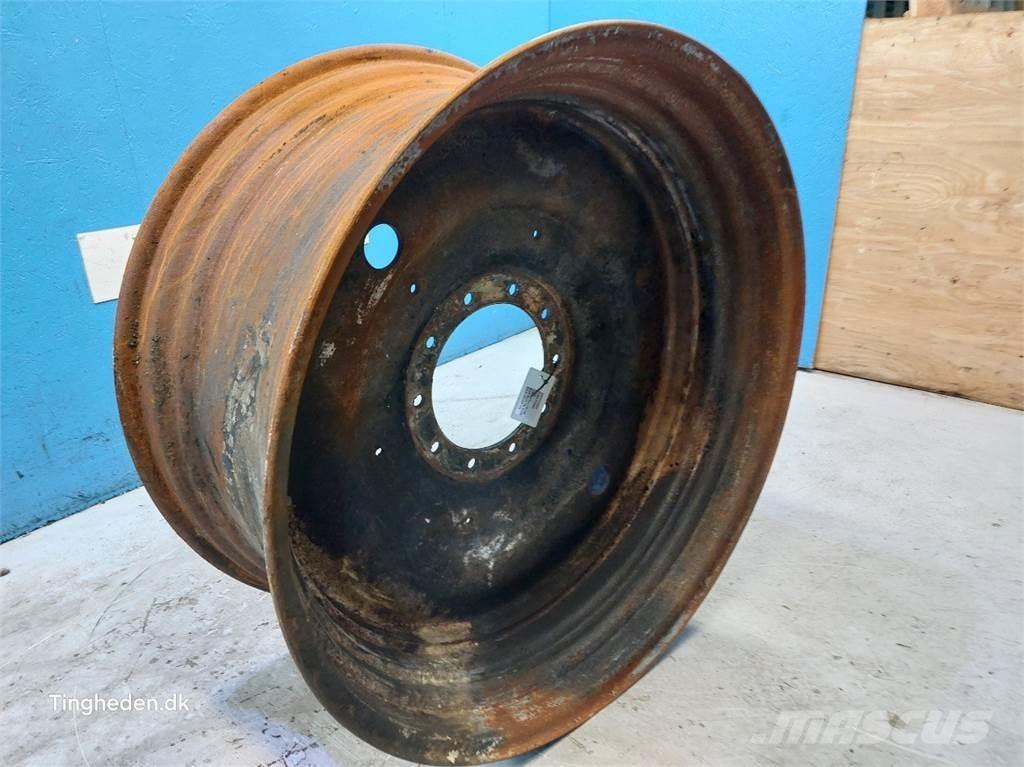 CASE R42 タイヤ、ホイル、リム