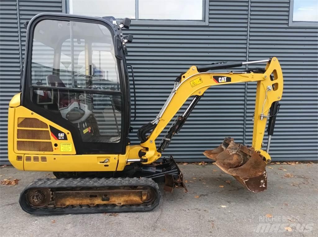 CAT 301,7d ミニ油圧ショベル 7t以下（ミニユンボ・ミニディガー）