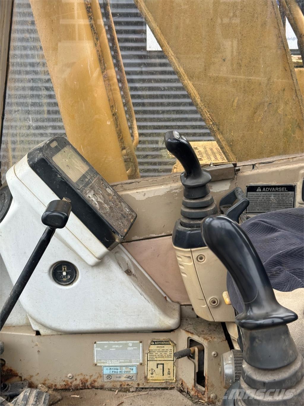 CAT 312 大型油圧ショベル12t以上（パワーショベル・ユンボ）