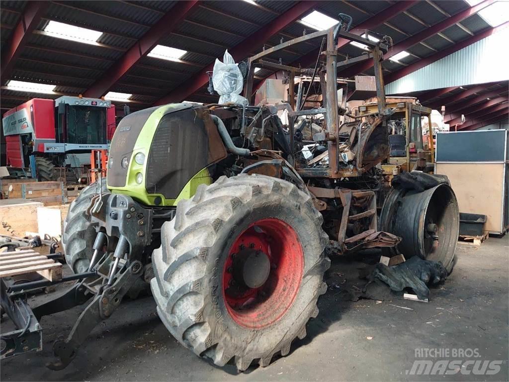 CLAAS Axion 840 トラクター