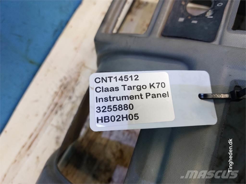 CLAAS Targo K70 キャビン及び内装