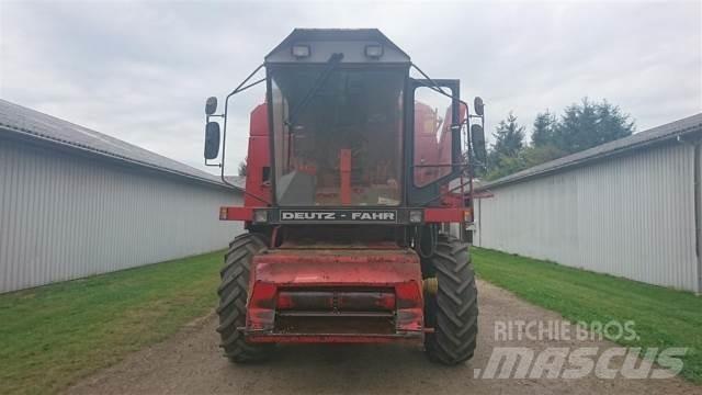 Deutz-Fahr M2680 コンバイン