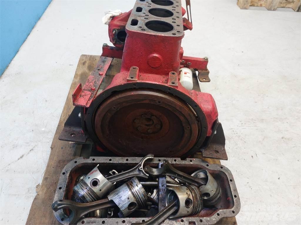 Deutz MWM D225.4 エンジン