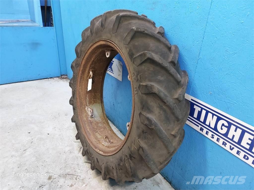 Dunlop 28 10-28 タイヤ、ホイル、リム