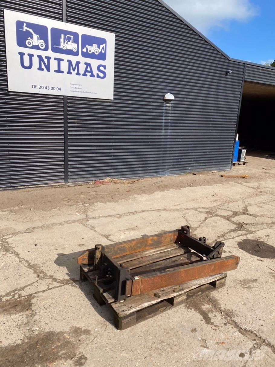 Elm 2500kg フォーク