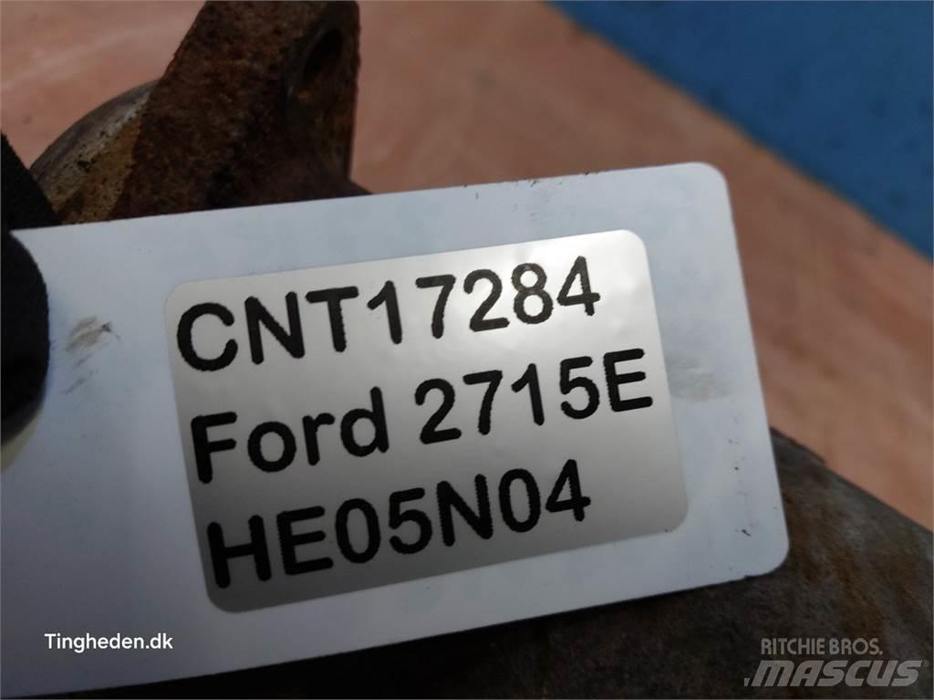 Ford 2715E エンジン