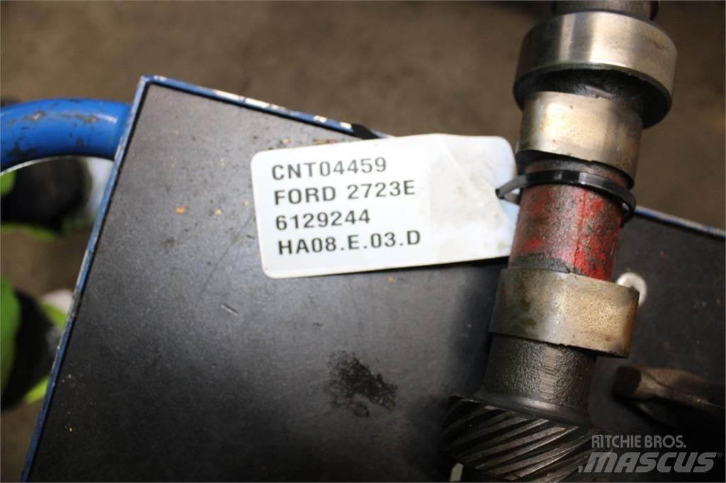 Ford 2723E エンジン