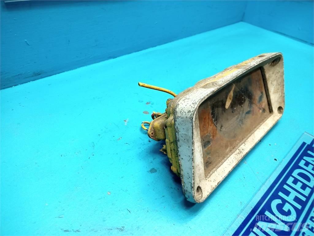 Ford 5000 電子機器