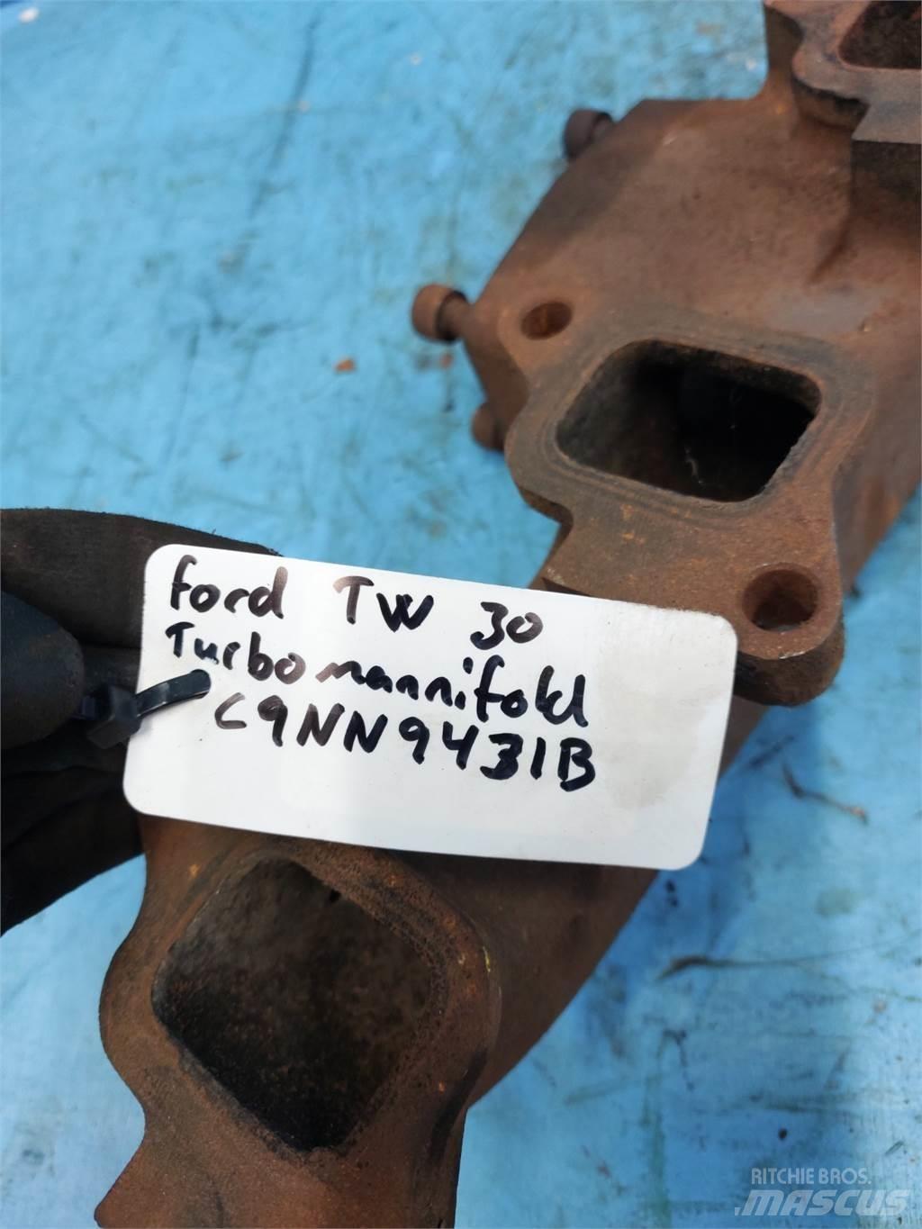 Ford TW 30 エンジン
