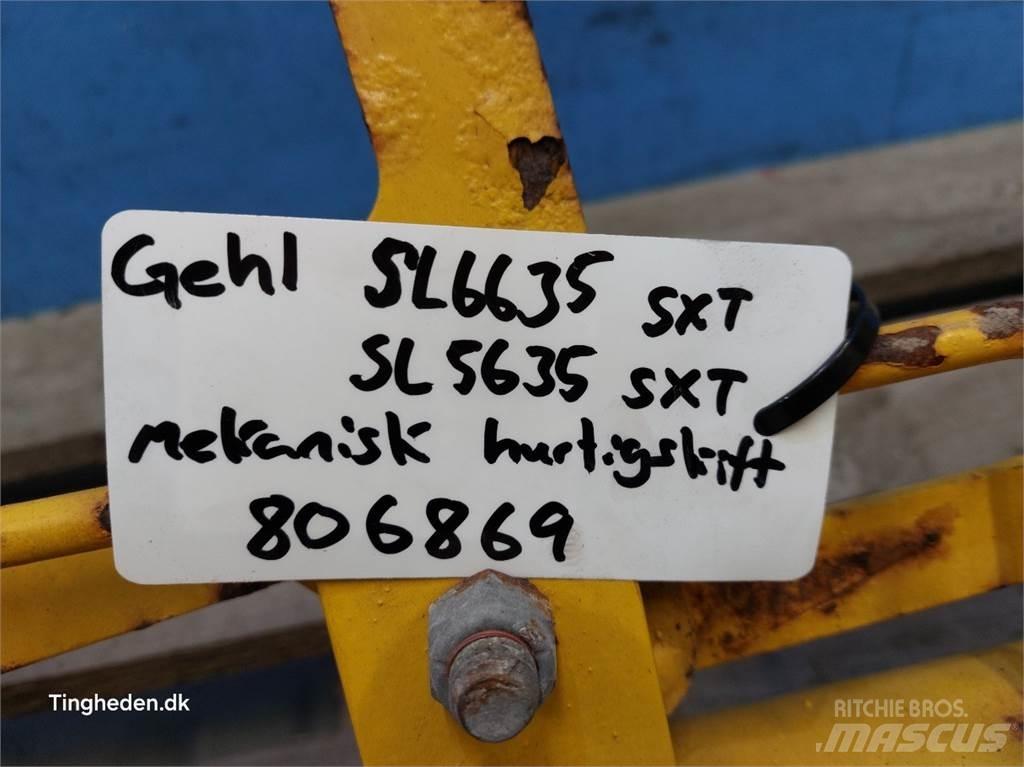Gehl SL6635 クイックヒッチ