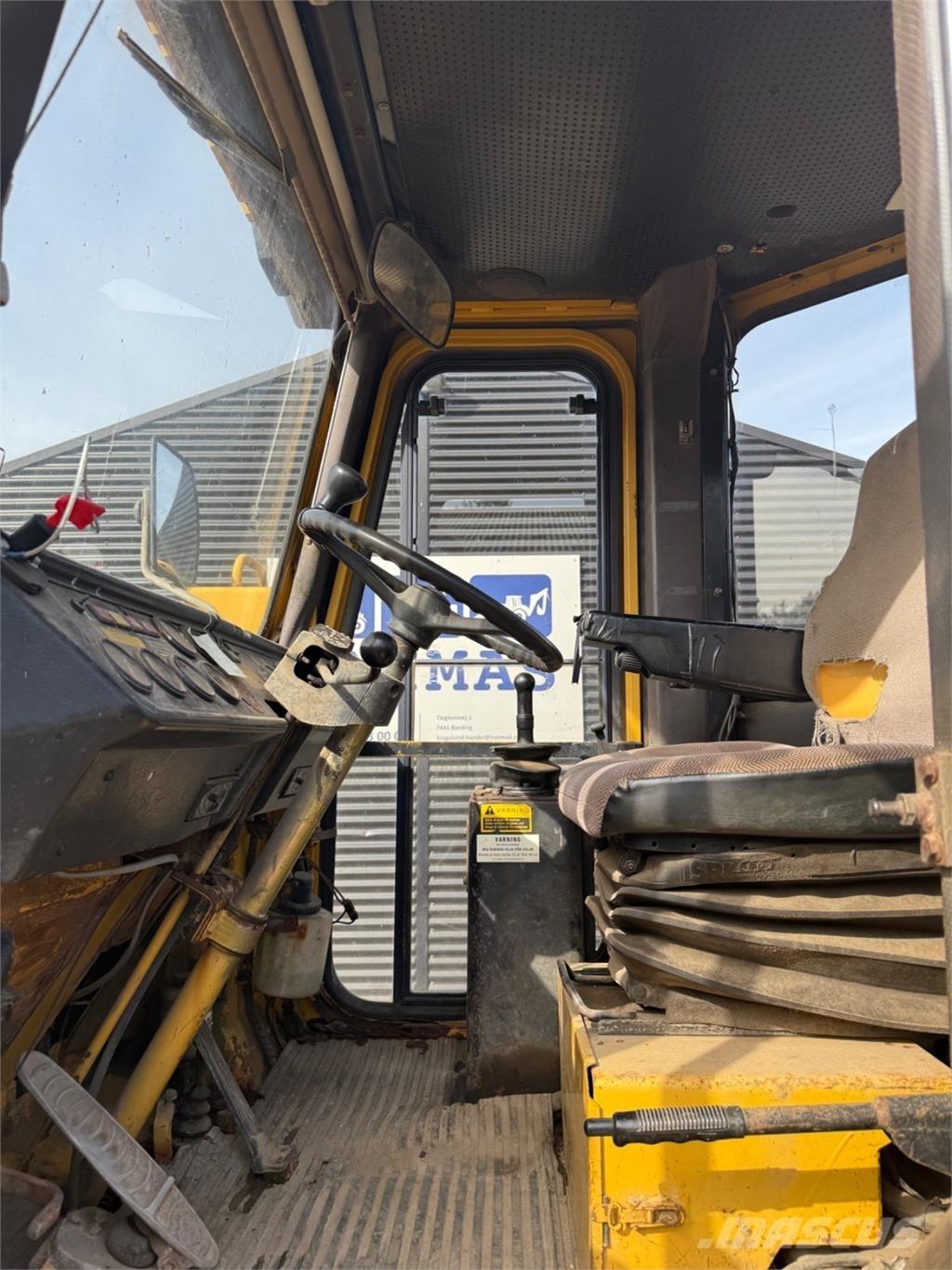 Hanomag 44D ホイールローダー・タイヤショベル