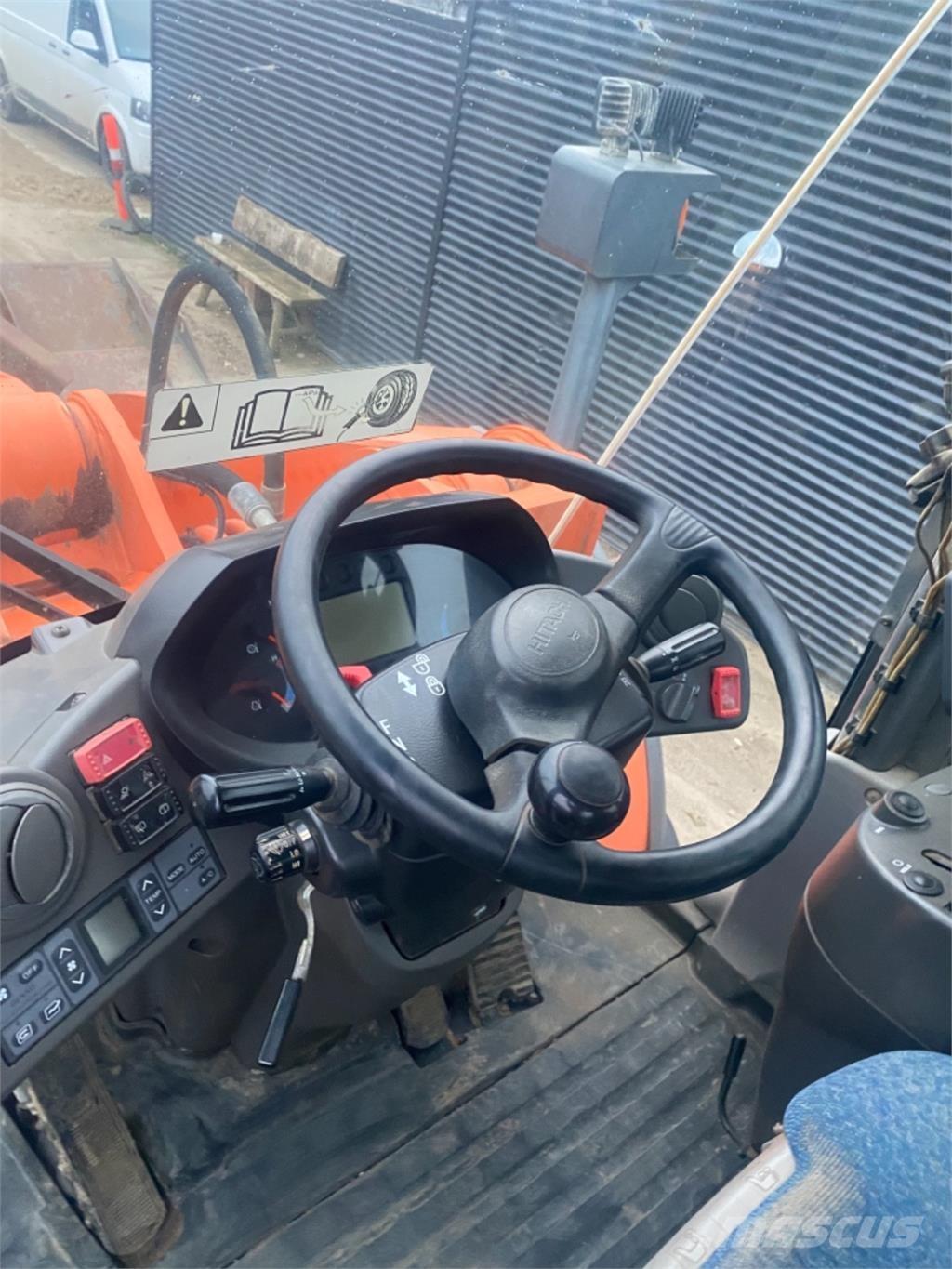Hitachi ZW310 ホイールローダー・タイヤショベル