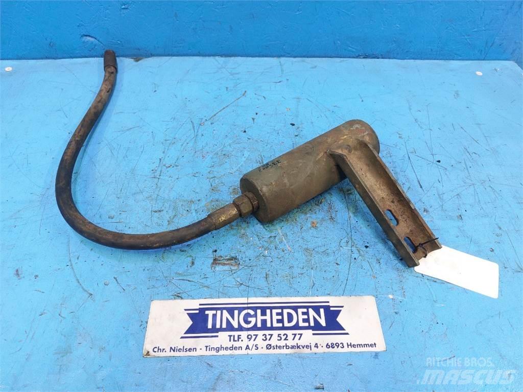 Hydrema 806 油圧機