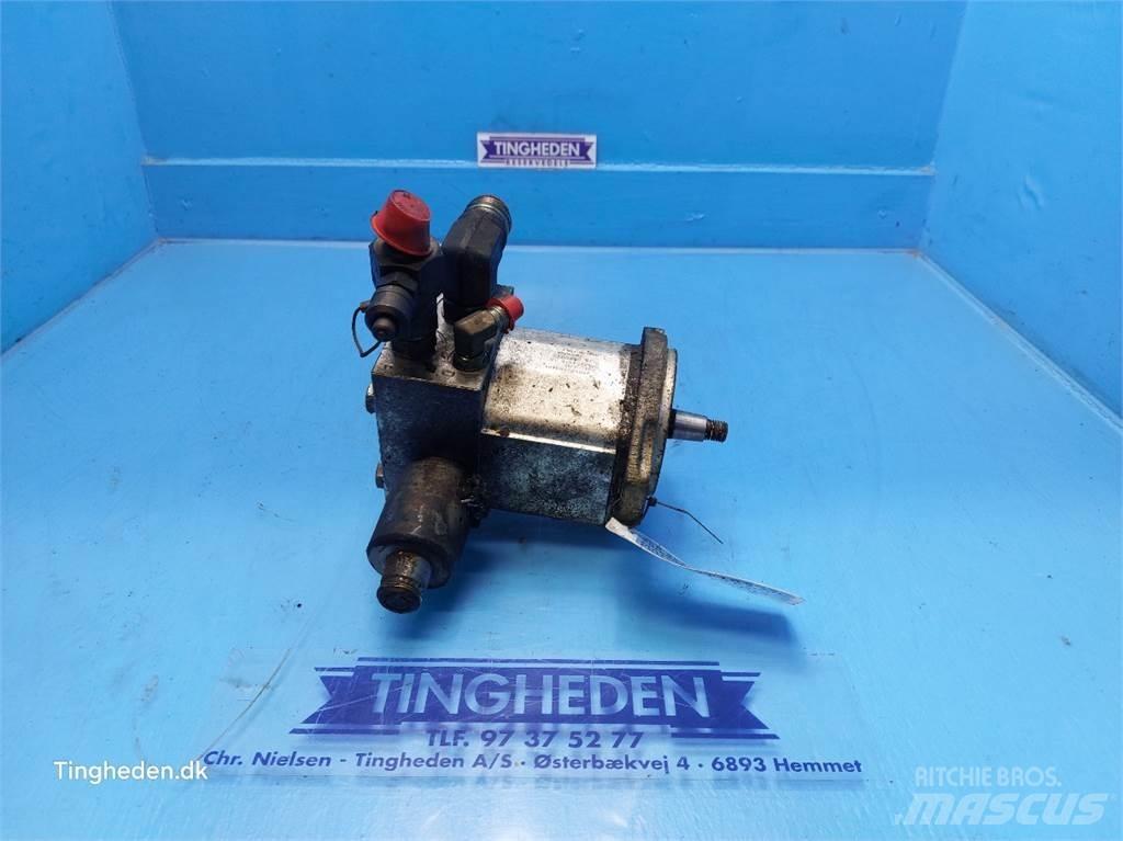 JCB 427 HL 油圧機