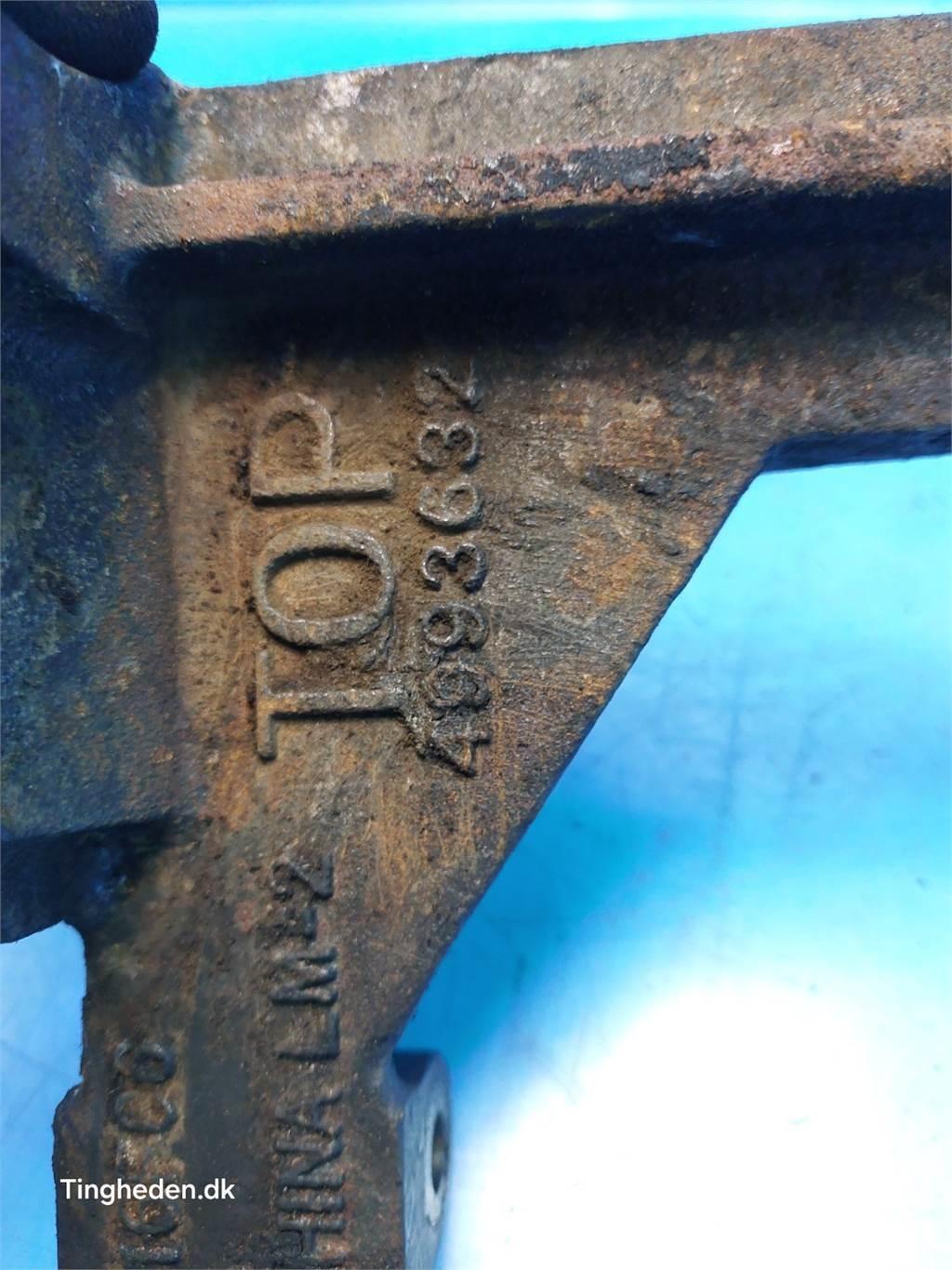 JCB 427 HL エンジン