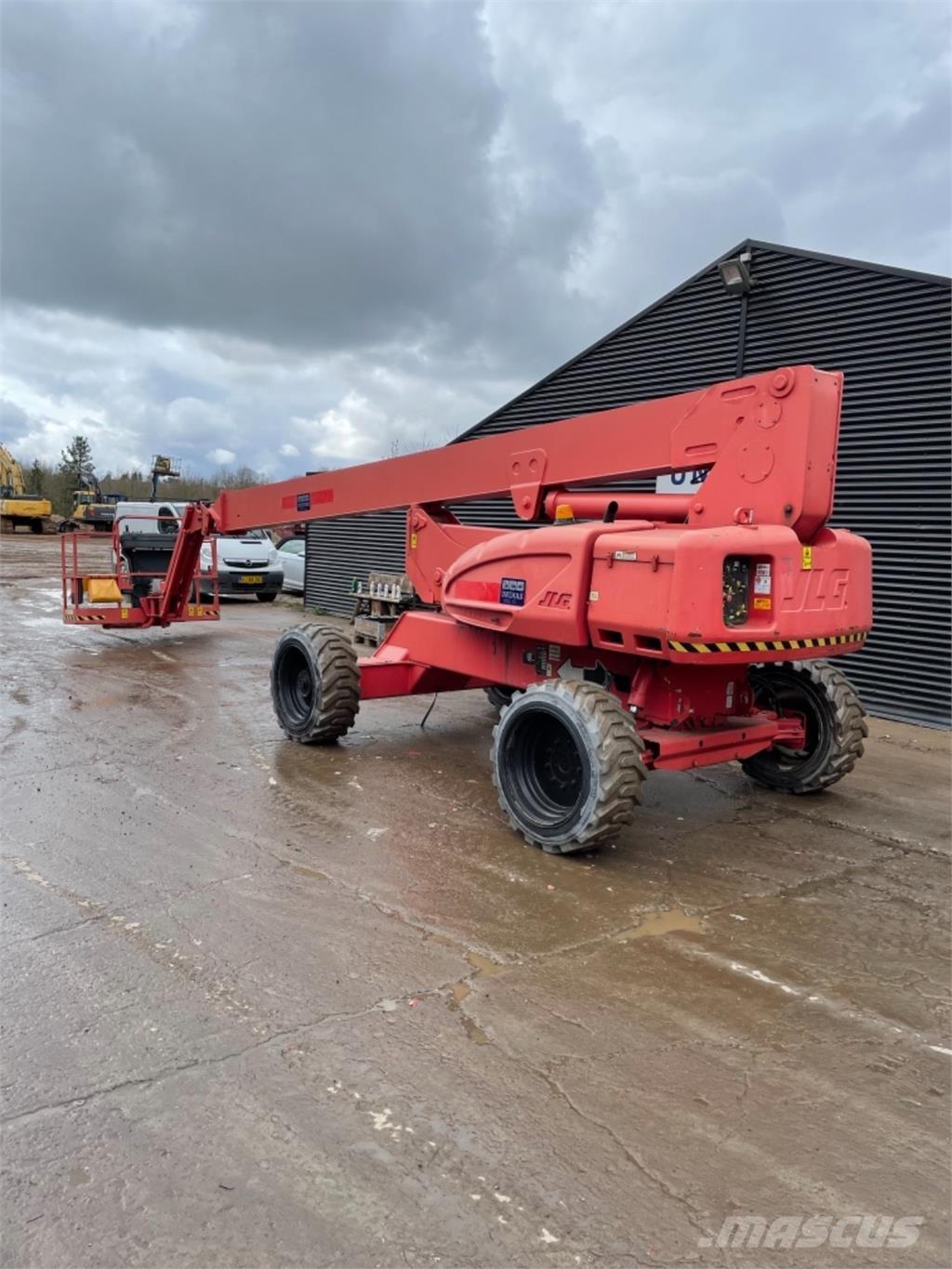 JLG 600JP ブームリフト　屈伸型