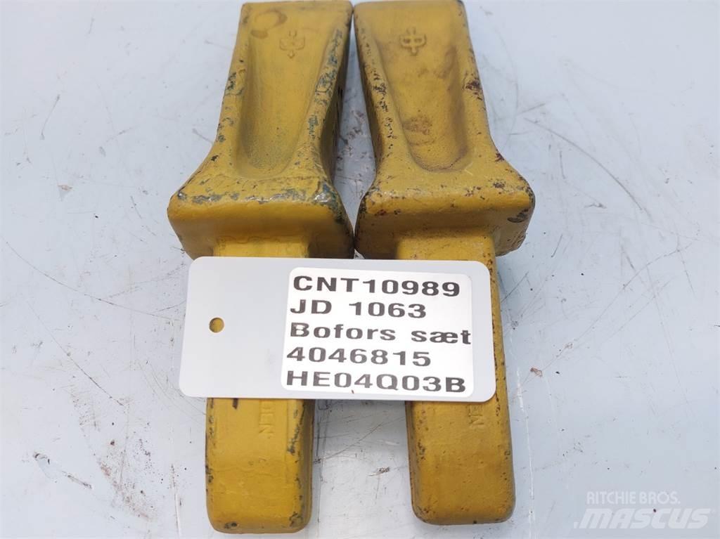 John Deere 1063 バケット