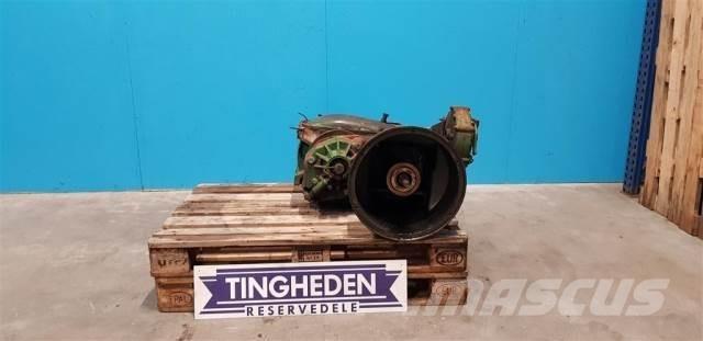 John Deere 1065 トランスミッション