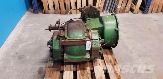 John Deere 1065 トランスミッション