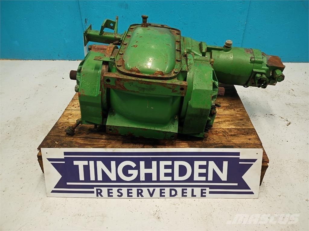 John Deere 1075 トランスミッション