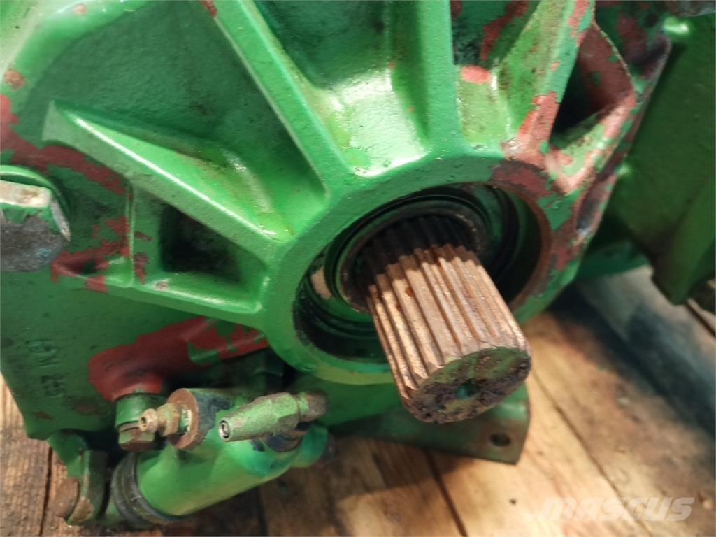 John Deere 1075 トランスミッション