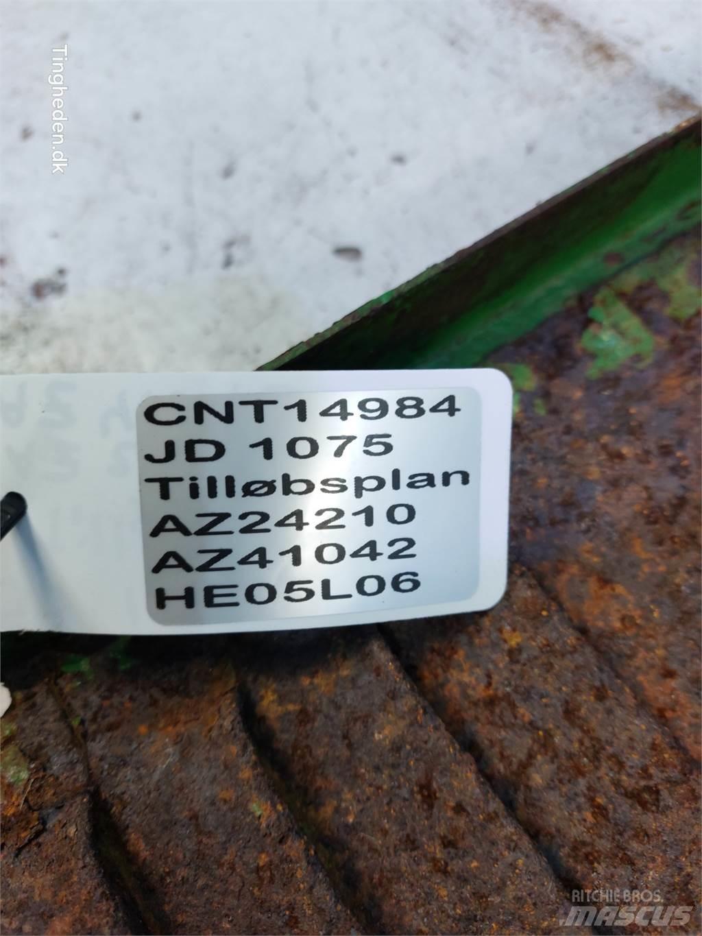 John Deere 1075 砂と塩撒き専用車