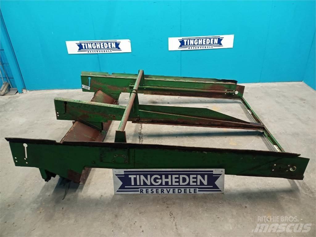 John Deere 1085 砂と塩撒き専用車