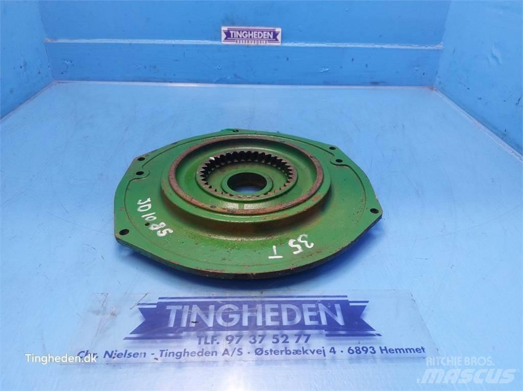John Deere 1085 砂と塩撒き専用車
