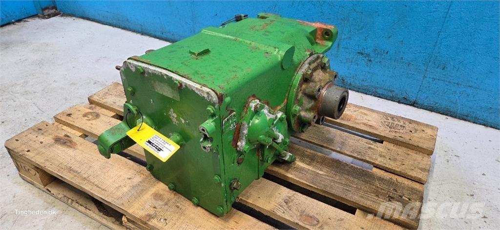 John Deere 1170 トランスミッション